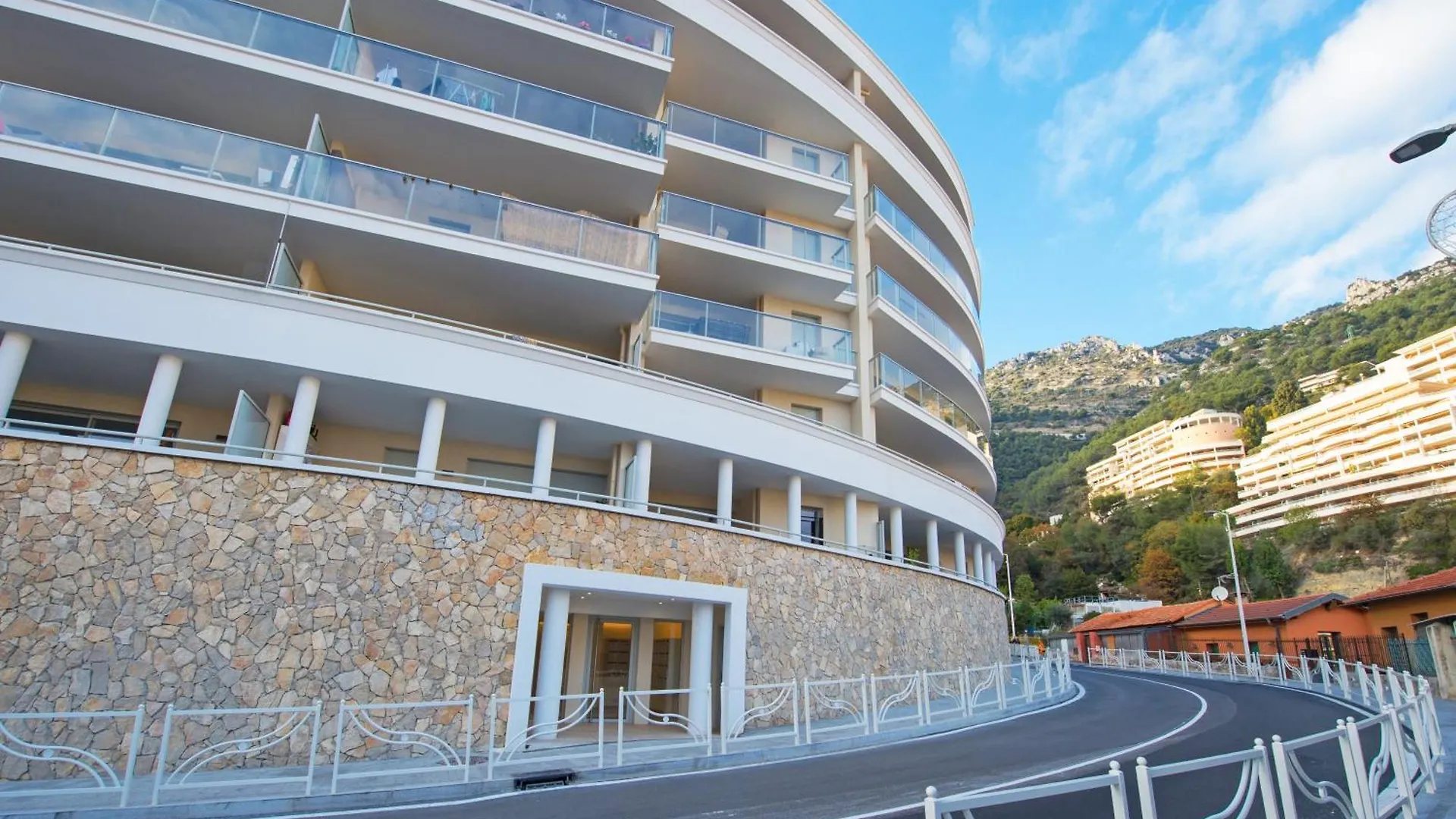Grande Terrasse - Vue Mer - Parking - Bk Beausoleil Francia